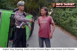 Angkot Terguling ke Parit di Bogor, Terbukti Kalah Melawan Tanah Mendaki