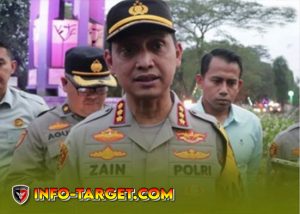 POLISI OLAH TKP TRUK UGAL-UGALAN DI TANGERANG,KONDISI SOPIR MASIH BELUM SADAR.