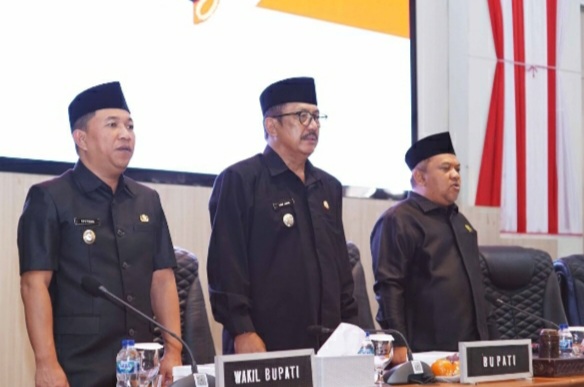 DPRD SUKABUMI GELAR RAPAT PARIPURNA BAHAS APBD PERUBAHAN 2025 DAN ARAH ANGGARAN 2026