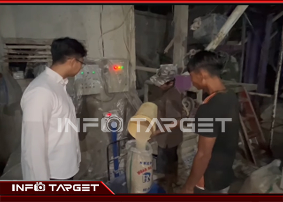 POLISI GEREBEK PABRIK PENGOPLOS BERAS DI SERANG, PULUHAN KARUNG DAN 10 TON BERAS BURUK DISITA