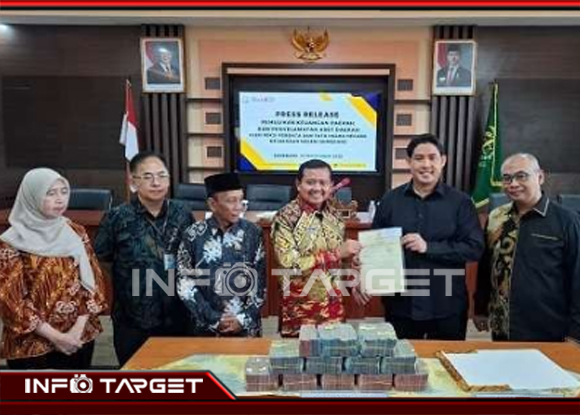 KEJARI SUMEDANG AMANKAN MILIARAN RUPIAH DAN PULUHAN ASET SEKOLAH LEWAT BANTUAN HUKUM NON-LITIGASI