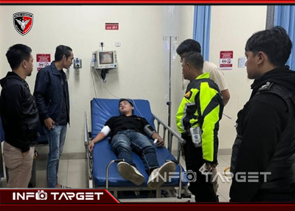 POLISI DI BOGOR DIBACOK KETIKA CEGAH TAWURAN, ENAM PEMUDA BAWA SAJAM DIBURU PETUGAS