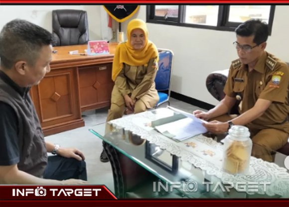CAMAT SUMEDANG SELATAN TEGASKAN PENTINGNYA KETERTIBAN IZIN USAHA DAN KEAMANAN WILAYAH