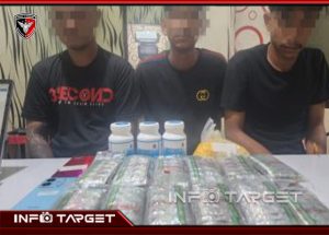 ⚡ POLRES SUKABUMI KOTA GEMPARKAN SINDIKAT OBAT ILEGAL, RIBUAN BUTIR DIAMANKAN DAN 3 PELAKU DITANGKAP ⚡